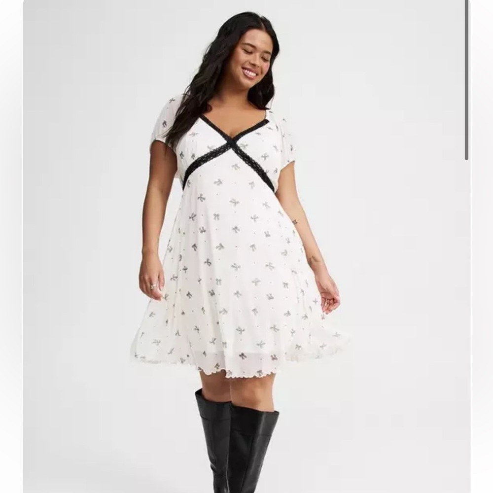 Torrid Mesh Dress, size 0 NWT